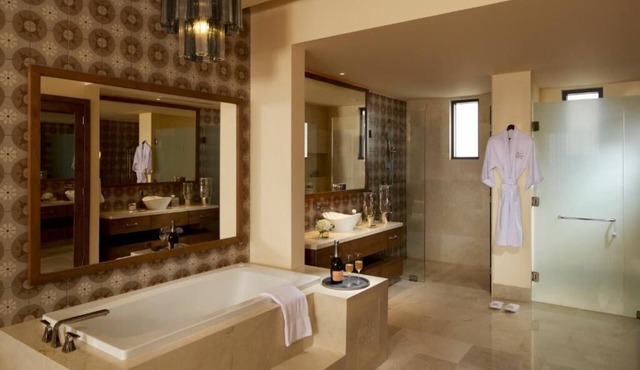 Studio at Grand Solmar Pacific Dunes Resort with exclusive access to golf course