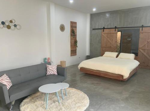 Studio Thakhek-private loft with terasse
