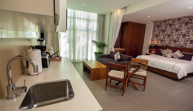 Studio unit Marine