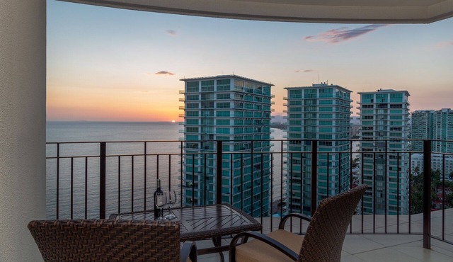 Stunning luxury apartment 22 f Grand Venetian