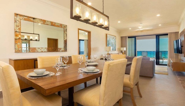Stunningly beautiful new property on the beach!