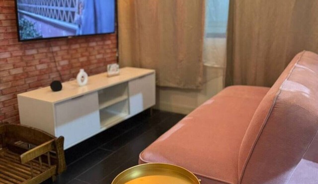 Stylish, connected and accessible interior.