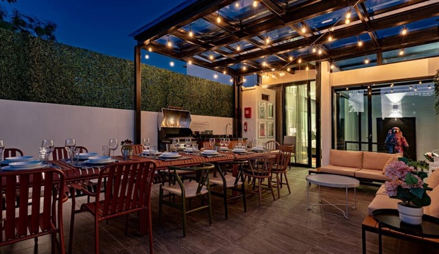 Stylish Roma Sur Home with Rooftop Lounge & BBQ