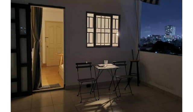 Stylish Rooftop Studio Private Terrace Cozy Home