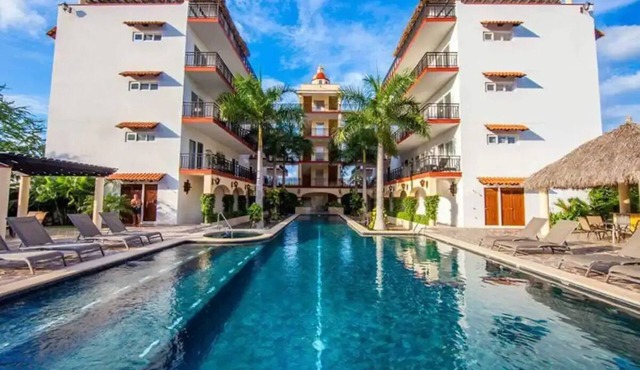 Summer Getaway! Spacious 2 bedroom, 2 bath at La Mision de Mita