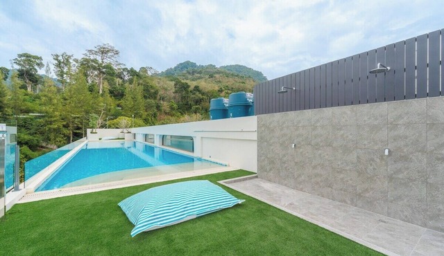 Sunset View Condo Steps from Karon Beach #C162 in Tambon Karon
