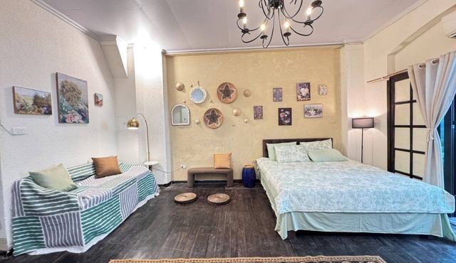 Sure Home/1 BR/Next to Hoan Kiem Lake/City view