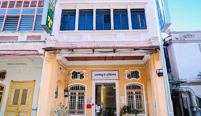 Swing & Pillows - 75 Chulia St, Georgetown Penang