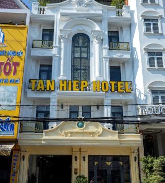 Tân Hiệp Hotel