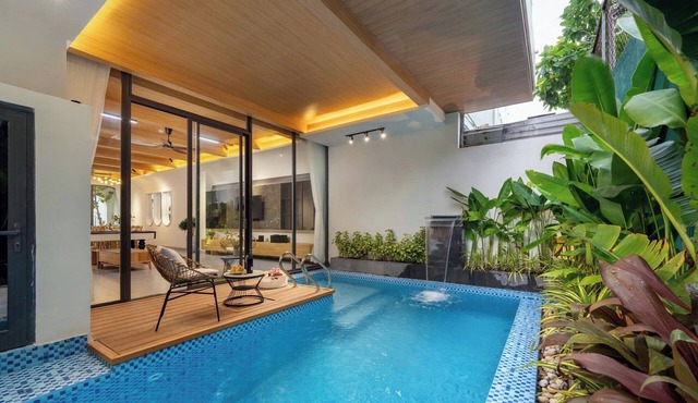 T Home Balcony