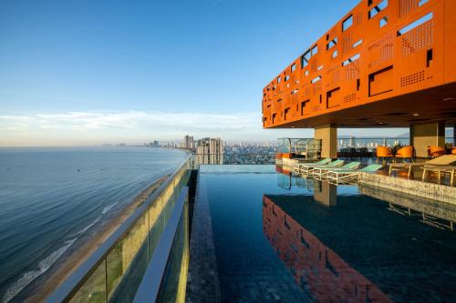 The Code Hotel & Spa Da Nang - Complimentary Daily Afternoon Tea in Sky Bar