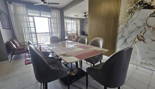 The Globetrotter Condostay