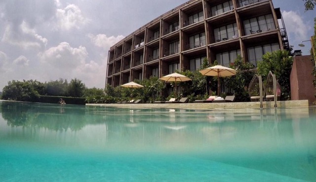 The Glory River Kwai Hotel