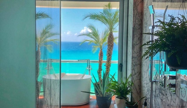 The Quarry Cancun- luxury oceanfront studio