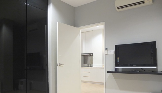 The Residence 912 Suite @ 118