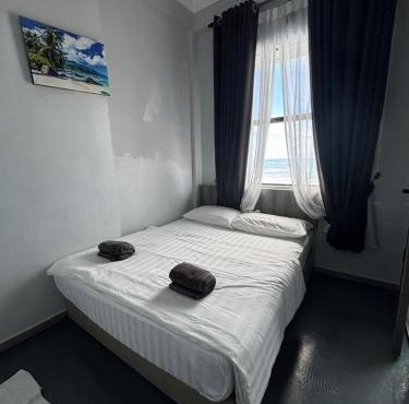 The Room Inn - BS
