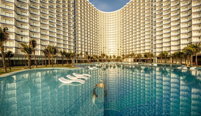 The Western Seaview Cam Ranh Condotel