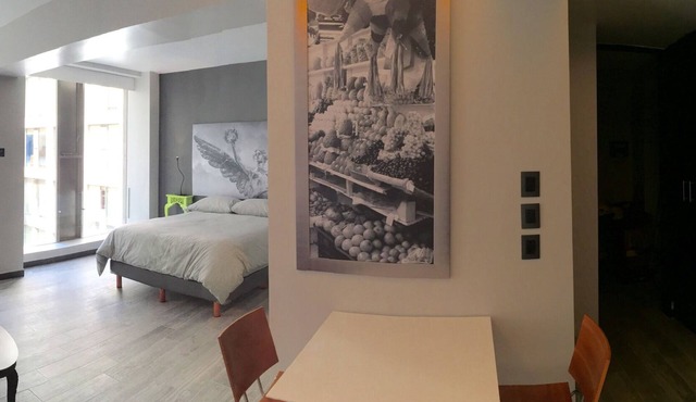 Top Location Downtown Design Loft