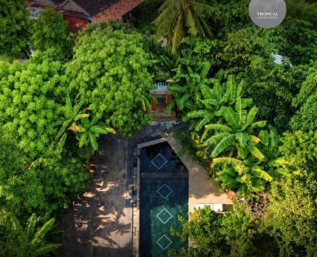 Tropical Garden House