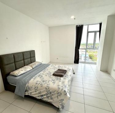TT3 Soho 3 Bed Room