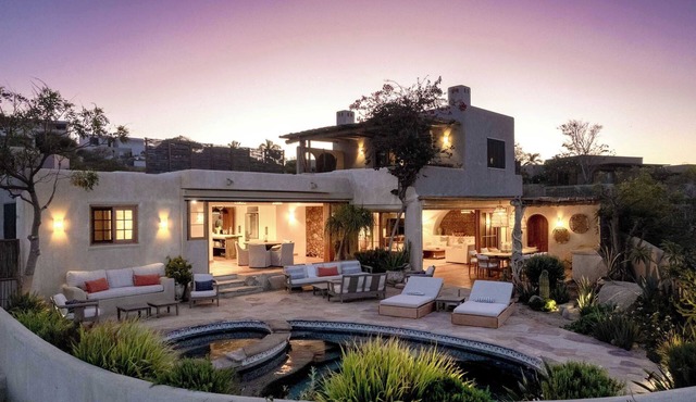 Two Homes, One Estate Priv. Pools + Ocean View Beach Club!