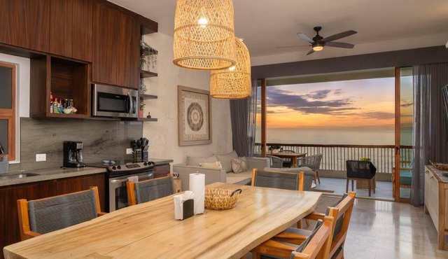 Unique BEACH FRONT condo with concierge