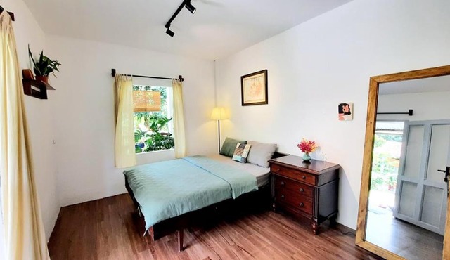 Vườn Nhà Ngoại Garden Homestay