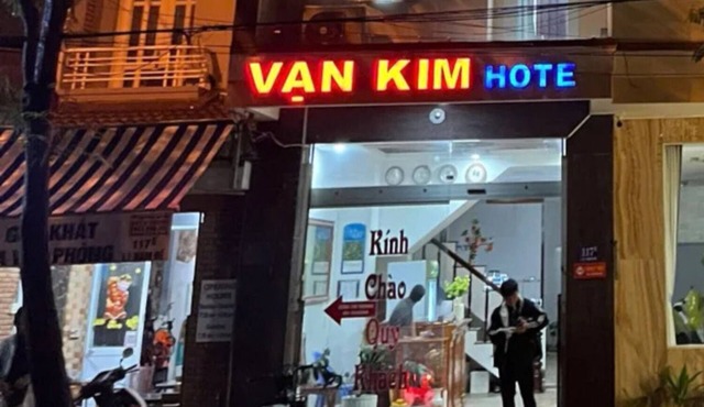 Van Kim Hotel