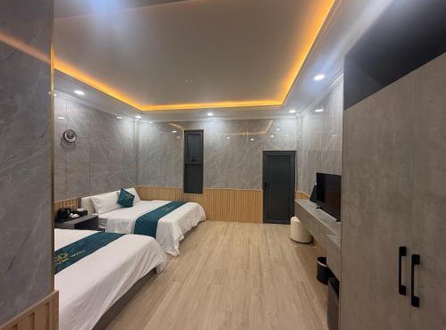Victory Hotel