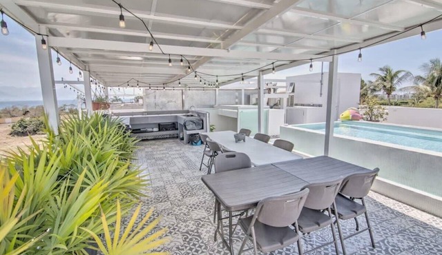 Villa 124: 6BR w Rooftop Pool & Beach Club Access