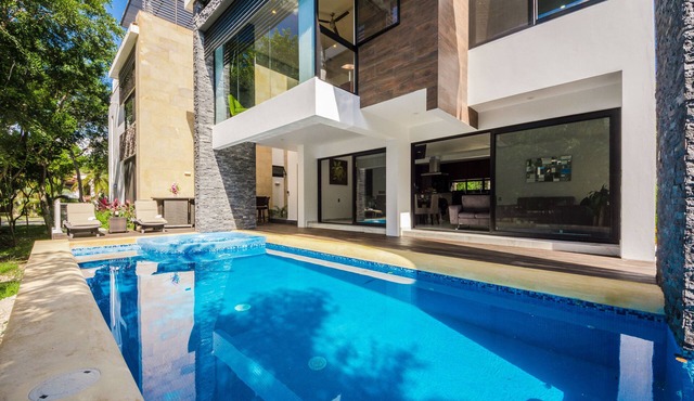 VILLA ANTONELLA FIVE STAR LODGING