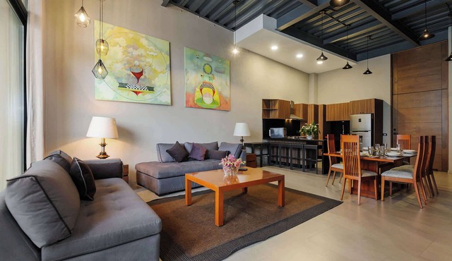 Villa del Carmen | Lakeview Terrace Retreat
