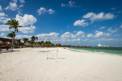 Villa oceanfront in hotel complex in Cancún
