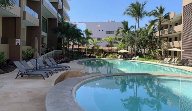 Villa Orquídea, lux apartment, steps from the beach