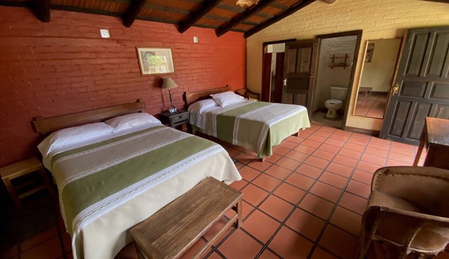Villa Patzcuaro Garden Hotel & RV Park