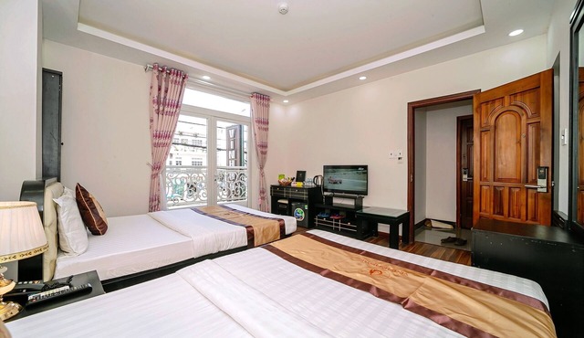 Vinh Hoi Hotel