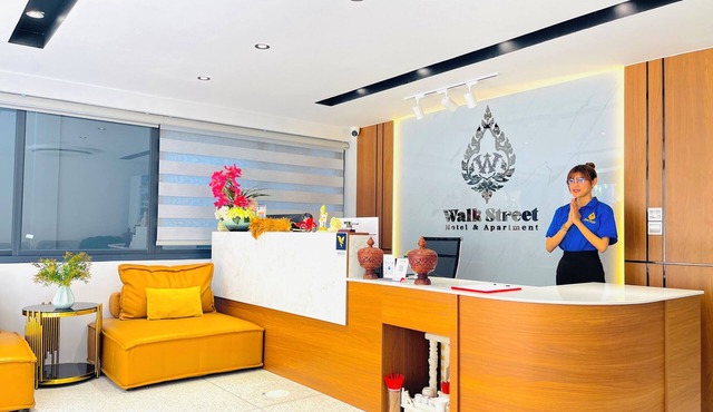 Walk Street Hotel & Apartment
