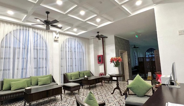 Wanderlust Hotel