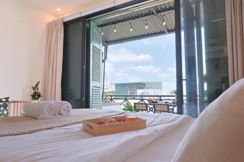 West Lake View Apartment, 5 minutes from Hanoi Old Quarter Street, Ba Dinh Square
