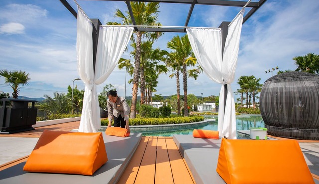 Wonderland Suites and Resort