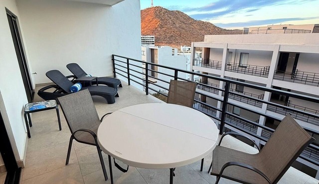 “Your Perfect Getaway: Brand-New Condo in Cabo San Lucas”