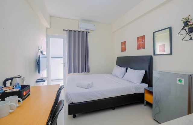 Comfy Studio Bogorienze Resort Apartment Near the Jungle Fest by Travelio