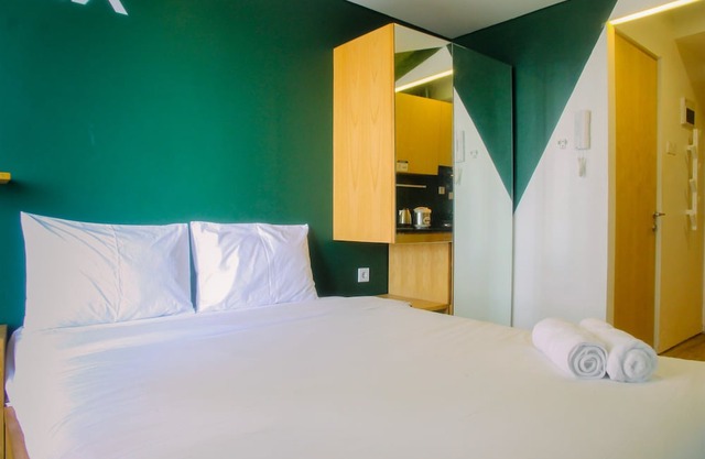 Compact and Artsy Studio Cinere Bellevue Apartment