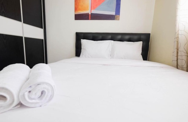 Contemporary 2BR at The Wave Apartment