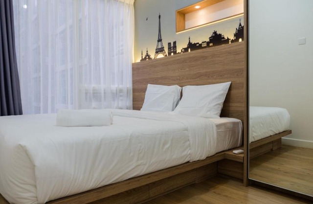 Elegant 1BR at Landmark Residence near 23Paskal By Travelio
