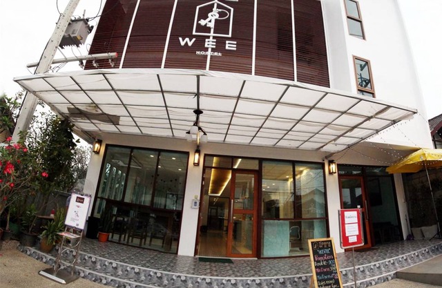 Wee Hostel 