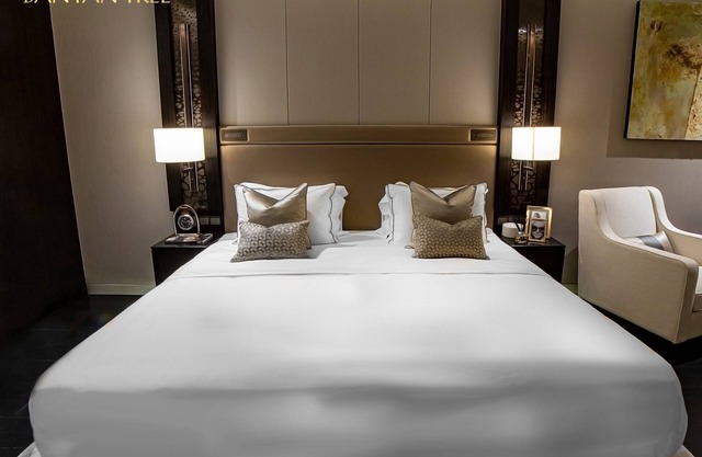 PH Suites at Banyan Tree Residences Studio King Suites - 9