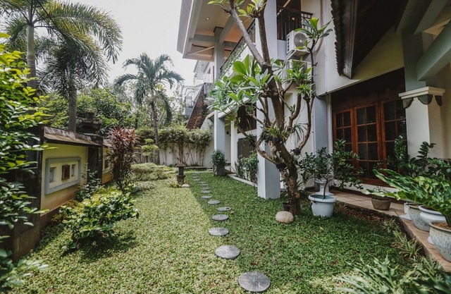 RedDoorz Syariah Near Gelora Delta Sidoarjo