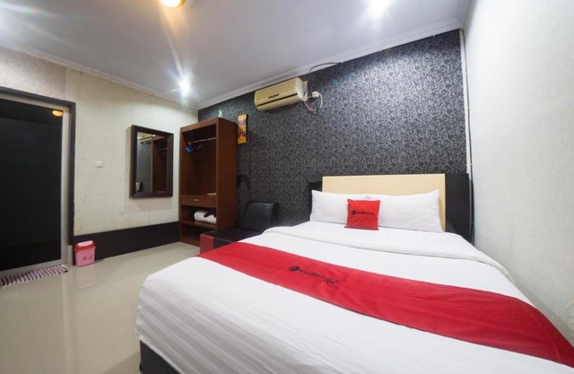 RedDoorz Syariah near RSUD Ainun Habibie Gorontalo