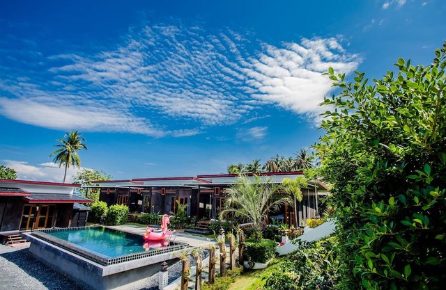 Room Only · Deluxe Room, 16min to Phuket Old Town
